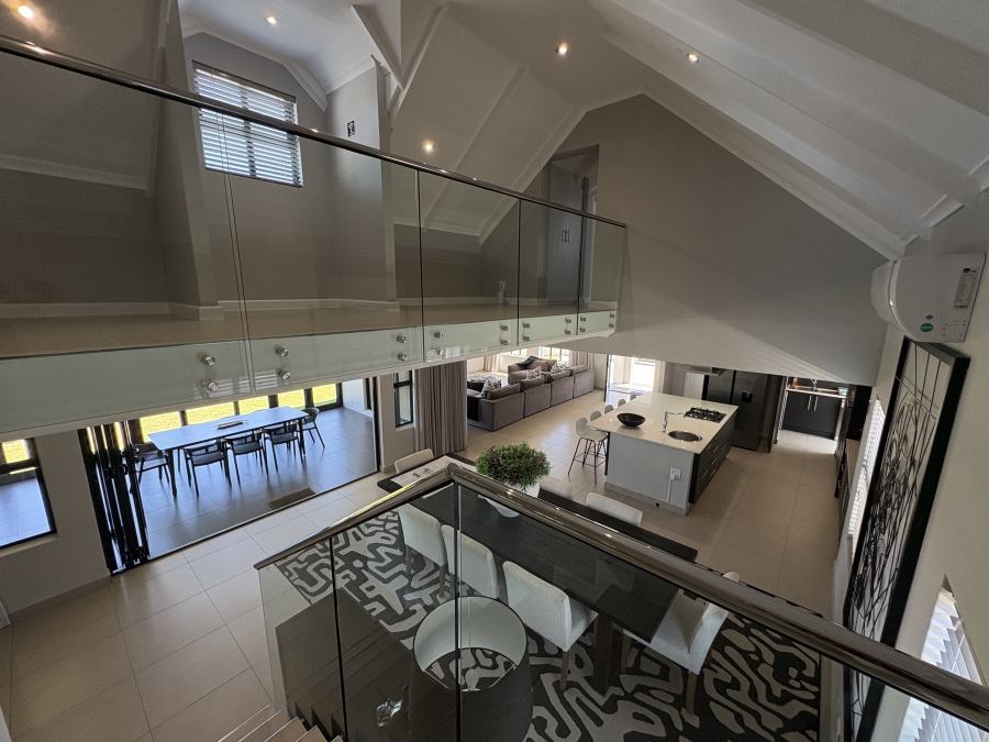 4 Bedroom Property for Sale in Grotto Bay Western Cape